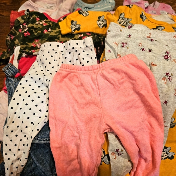 Baby girl clothing lot size 18- 24 Months - Picture 6 of 6